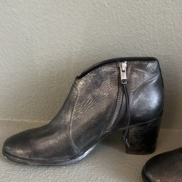 Frye Nora Zip Boots Shoes - Picture 4 of 8